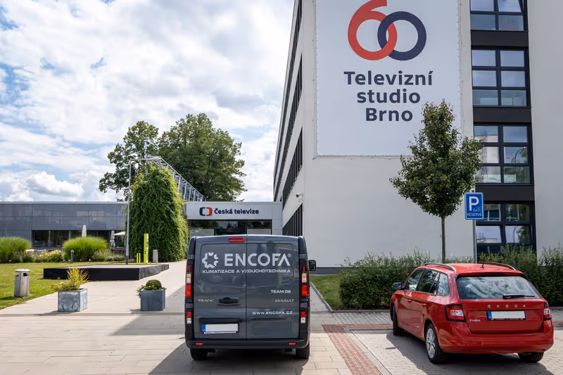 Česká televize je cool: dodali jsme 100 klimatizačních jednotek do brněnského studia