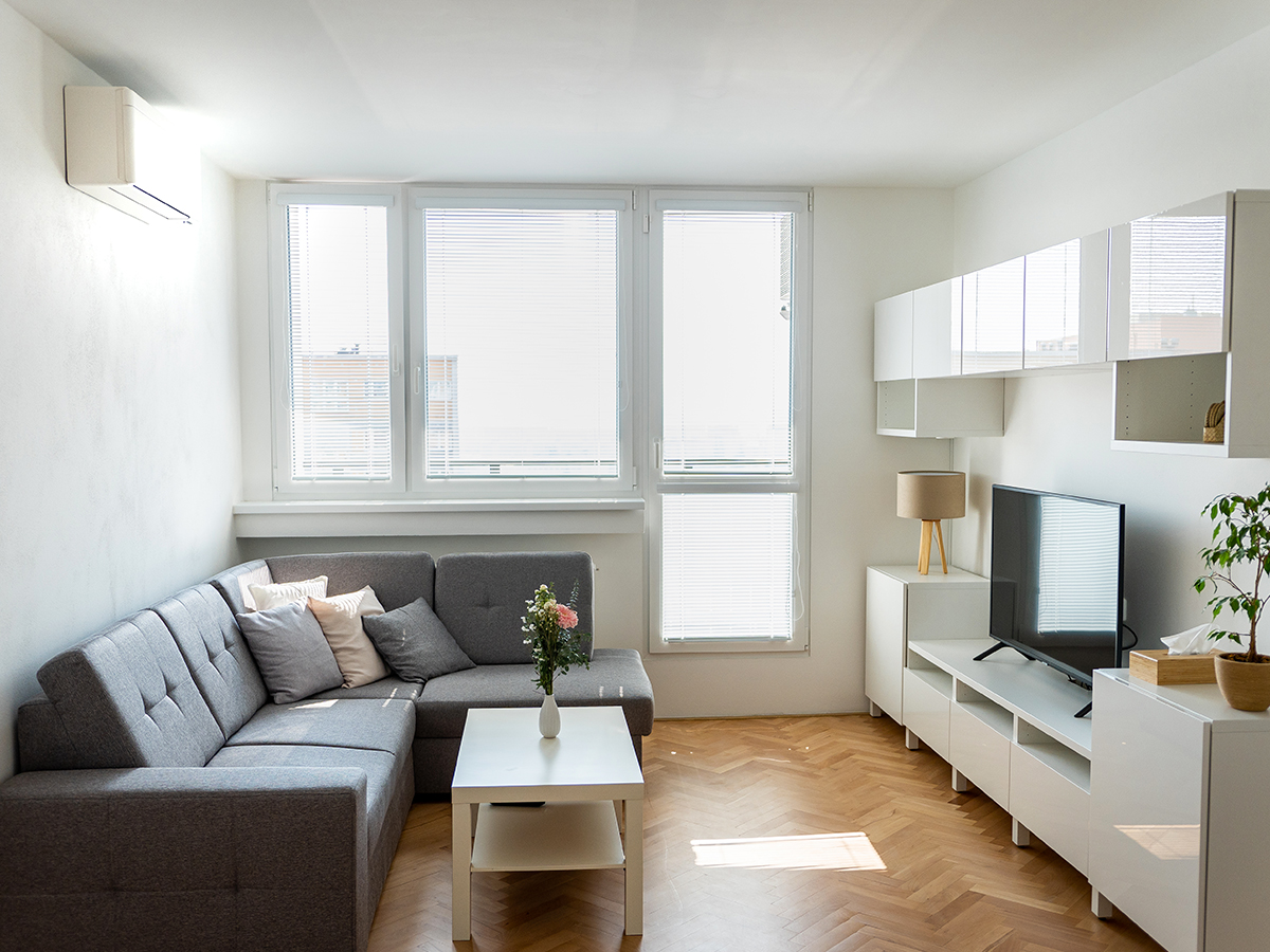 Úsporná klimatizace DAIKIN v obývacím pokoji